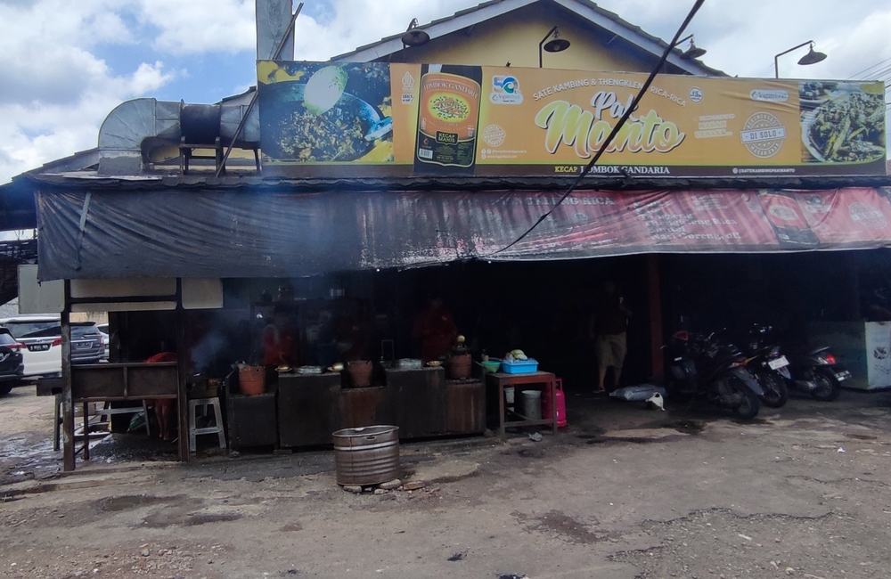 Sate Buntel Pak Manto