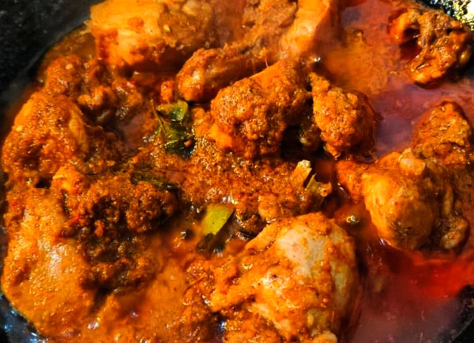 Rendang Ayam Hidangan Keluarga Anda