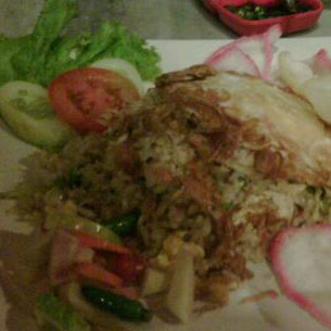 Nasi Goreng Ikan Jambal