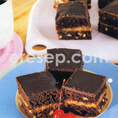 Kue Cokelat Lapis Pisang