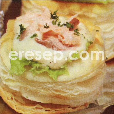 Mangkuk Pastry Isi Salmon